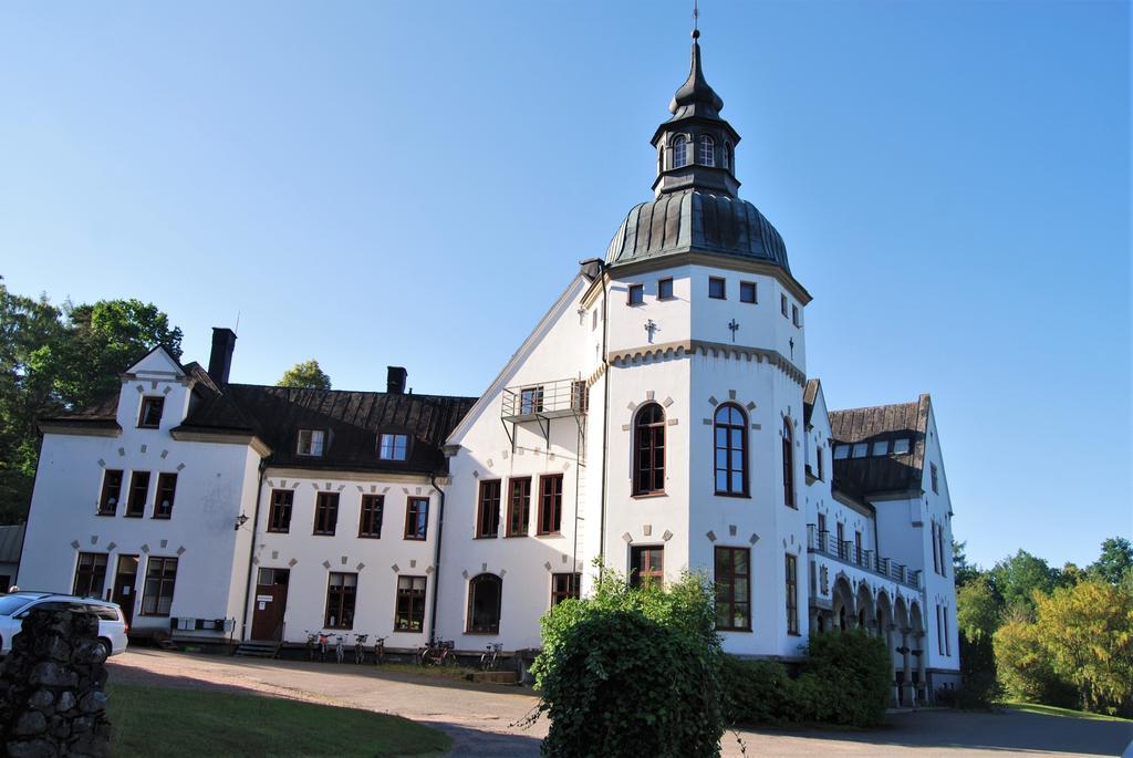 Hellidens Slott Hotel Тидахолм Екстериор снимка